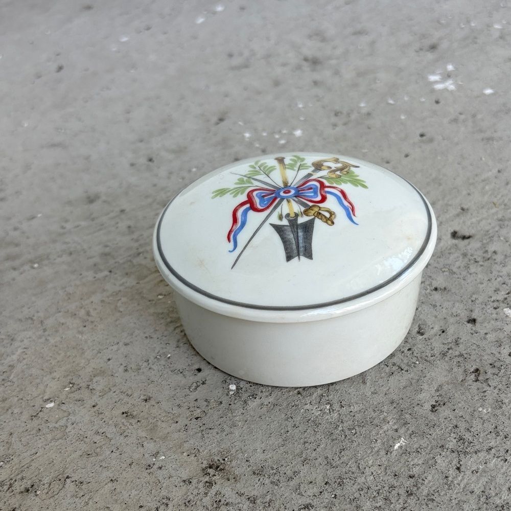 Vintage Limoges commemorative trinket box